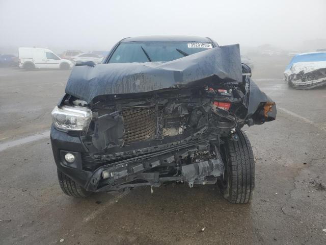 3TMAZ5CN9HM033666 - 2017 TOYOTA TACOMA DOUBLE CAB შავი ფოტო 5