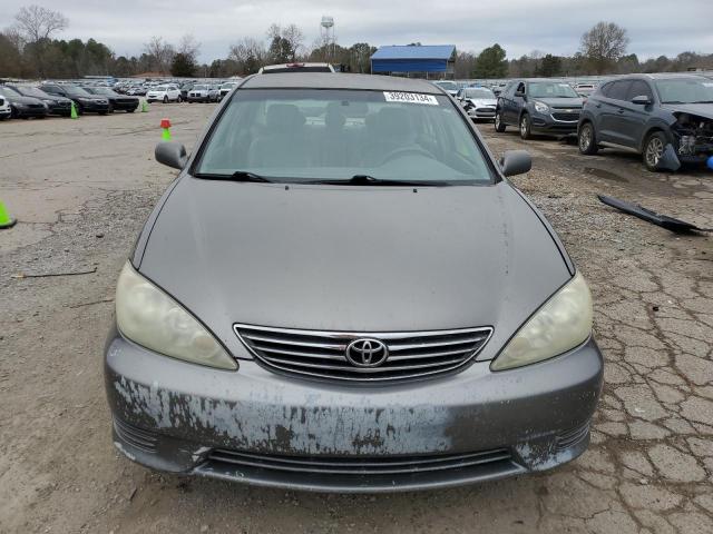 4T1BE32K45U622218 - 2005 TOYOTA CAMRY LE SILVER photo 5