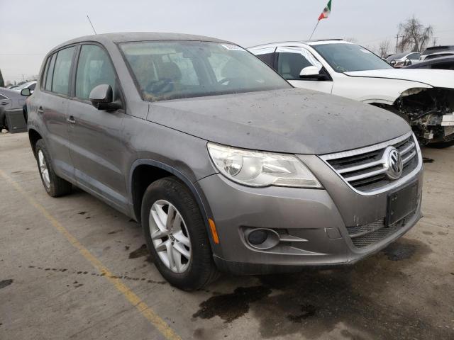 WVGAV7AX3BW503883 - 2011 VOLKSWAGEN TIGUAN S GRAY photo 4