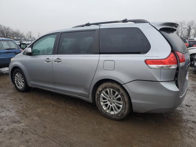 5TDYK3DC3BS155466 - 2011 TOYOTA SIENNA XLE SILVER photo 2