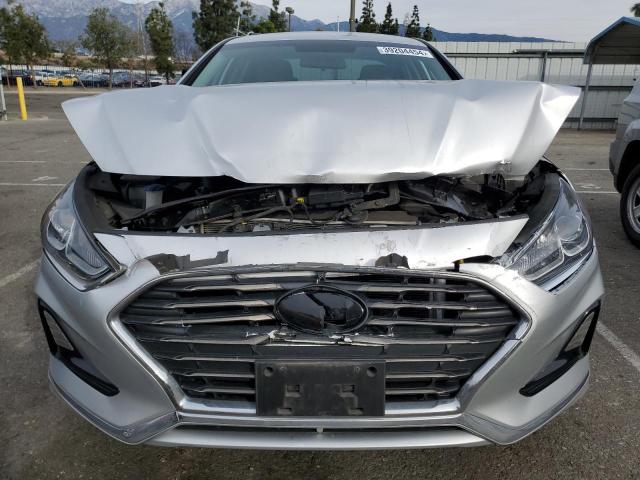 5NPE24AF8KH807138 - 2019 HYUNDAI SONATA SE SILVER photo 5