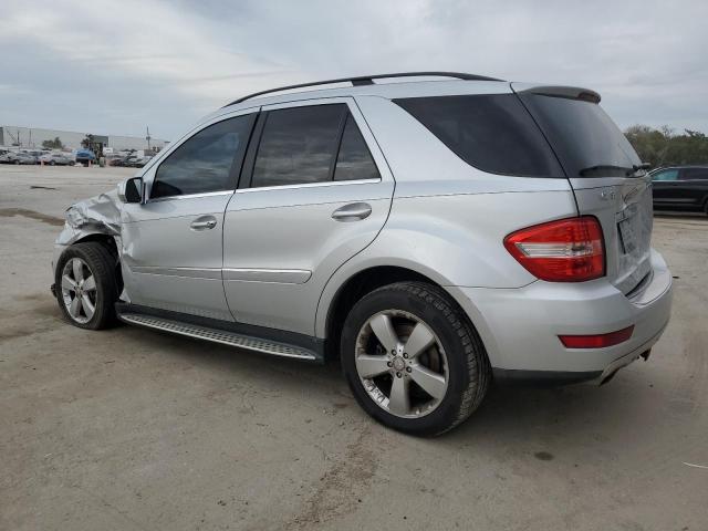 4JGBB8GB0AA594895 - 2010 MERCEDES-BENZ ML 350 4MATIC SILVER photo 2