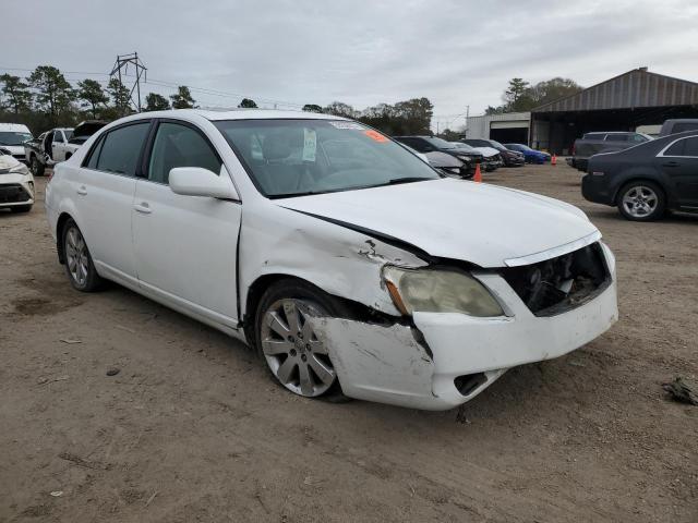 4T1BK36B86U113088 - 2006 TOYOTA AVALON XL WHITE photo 4