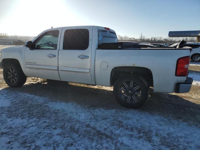 3GCUKSE27DG177907 - 2013 CHEVROLET SILVERADO K1500 LT WHITE photo 2