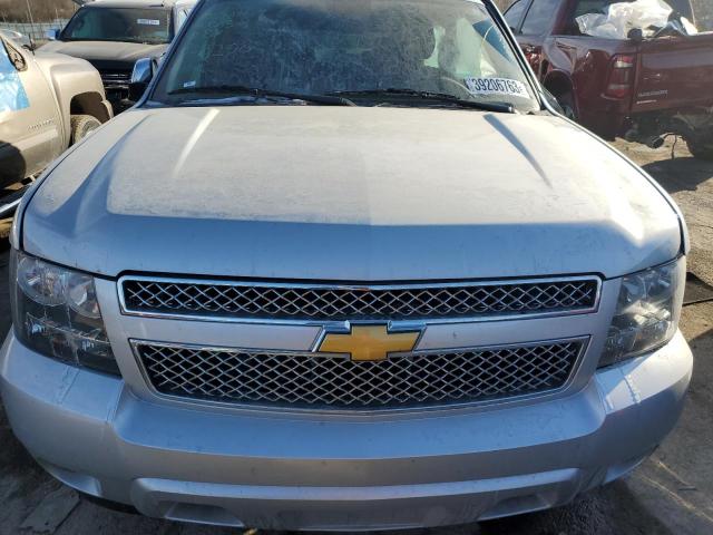 1GNSKCE01DR368290 - 2013 CHEVROLET TAHOE K1500 LTZ SILVER photo 12