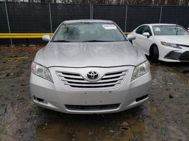 4T4BE46K89R066877 - 2009 TOYOTA CAMRY BASE SILVER photo 5