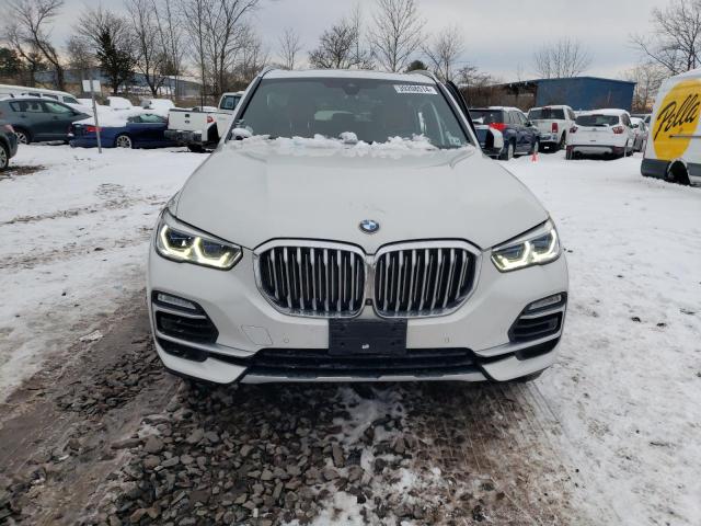 5UXCR6C50KLK85604 - 2019 BMW X5 XDRIVE40I WHITE photo 5