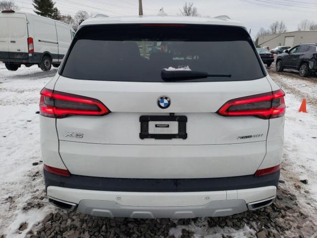 5UXCR6C50KLK85604 - 2019 BMW X5 XDRIVE40I WHITE photo 6