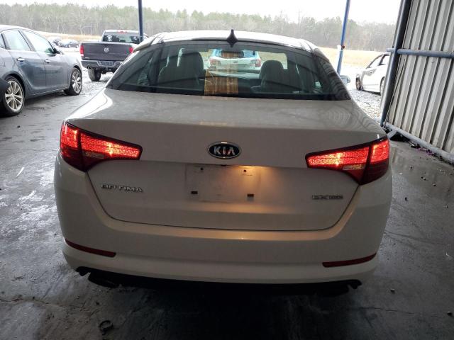 KNAGN4A79B5185476 - 2011 KIA OPTIMA EX WHITE photo 6