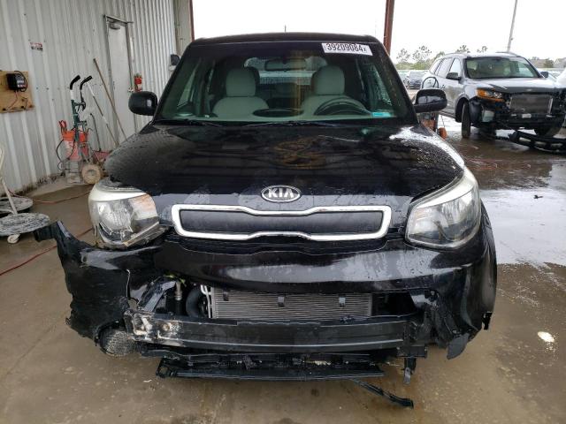 KNDJN2A20G7381349 - 2016 KIA SOUL BLACK photo 5