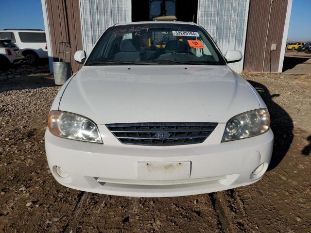 KNAFB121125122837 - 2002 KIA SPECTRA BASE WHITE photo 5