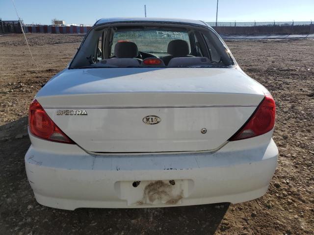 KNAFB121125122837 - 2002 KIA SPECTRA BASE WHITE photo 6