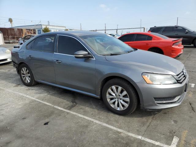 1VWAH7A30DC055791 - 2013 VOLKSWAGEN PASSAT S GRAY photo 4