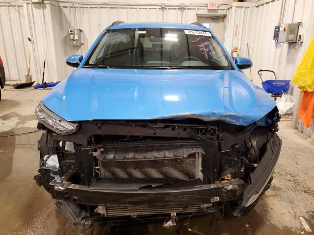 KM8K3CA55LU441952 - 2020 HYUNDAI KONA LIMITED BLUE photo 5