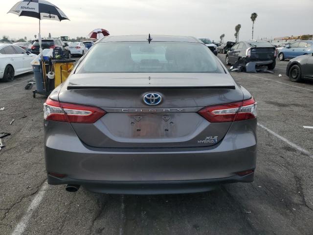 4T1B21HK9KU511048 - 2019 TOYOTA CAMRY HYBRID GRAY photo 6