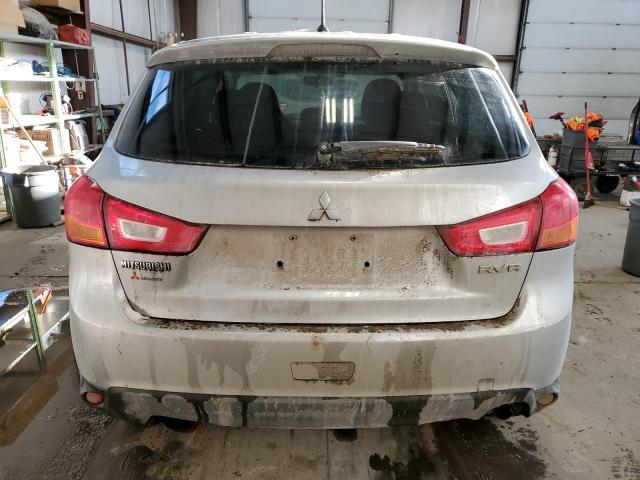 4A4AH3AU2FE609465 - 2015 MITSUBISHI RVR SE SILVER photo 6