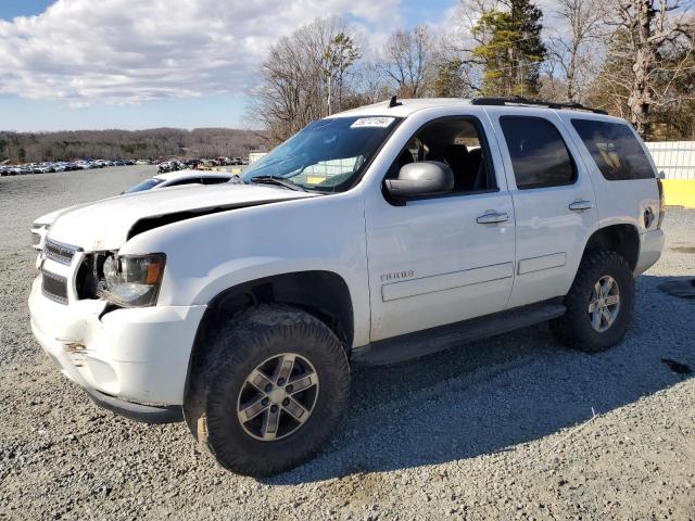 1GNSKAE00BR337887 - 2011 CHEVROLET TAHOE K1500 LS WHITE photo 1