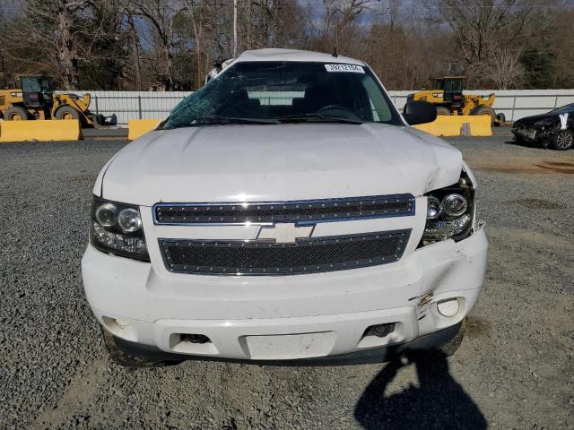 1GNSKAE00BR337887 - 2011 CHEVROLET TAHOE K1500 LS WHITE photo 5