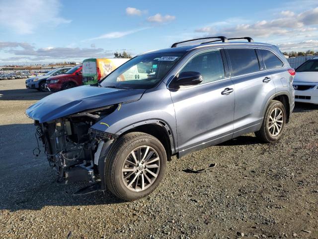 2017 TOYOTA HIGHLANDER SE, 