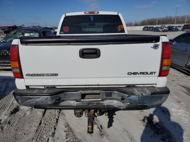 1GCEK19T42E181872 - 2002 CHEVROLET SILVERADO K1500 WHITE photo 6