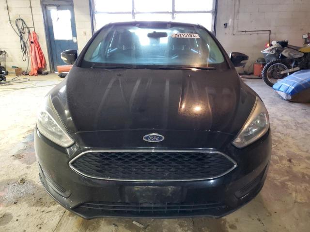 1FADP3F22GL274810 - 2016 FORD FOCUS SE BLACK photo 5