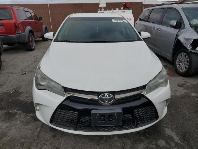 4T1BF1FK3FU978057 - 2015 TOYOTA CAMRY LE WHITE photo 5