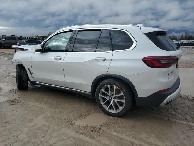 5UXCR6C52KLL52137 - 2019 BMW X5 XDRIVE40I WHITE photo 2