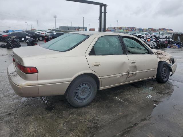 JT2BG28K7W0185493 - 1998 TOYOTA CAMRY LE GOLD photo 3