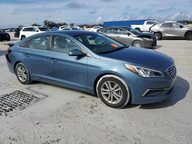 5NPE24AF9HH467250 - 2017 HYUNDAI SONATA SE BLUE photo 4