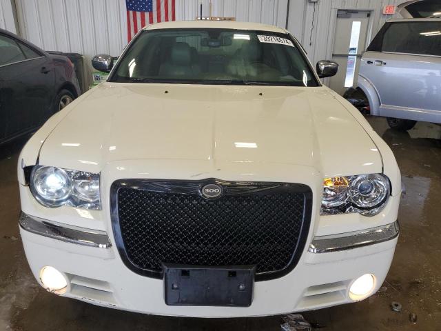 2C3KK63H77H687995 - 2007 CHRYSLER 300C WHITE photo 5