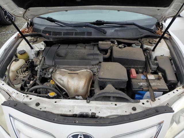 4T1BF3EK4BU587331 - 2011 TOYOTA CAMRY BASE WHITE photo 11