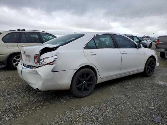 4T1BF3EK4BU587331 - 2011 TOYOTA CAMRY BASE WHITE photo 3