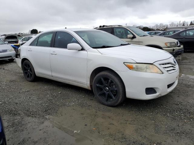 4T1BF3EK4BU587331 - 2011 TOYOTA CAMRY BASE WHITE photo 4