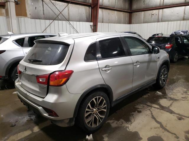 JA4AP3AU7KU013501 - 2019 MITSUBISHI OUTLANDER ES SILVER photo 3