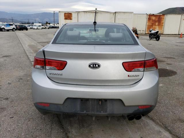 KNAFW6A33B5374027 - 2011 KIA FORTE SX SILVER photo 6