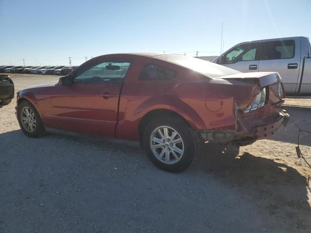 1ZVFT80N155156065 - 2005 FORD MUSTANG RED photo 2