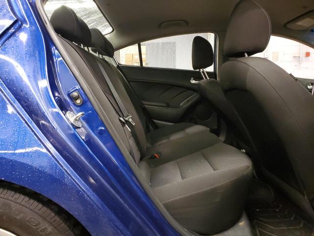 3KPFK4A73JE167193 - 2018 KIA FORTE LX BLUE photo 10