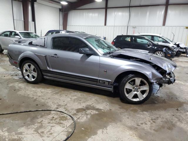 1ZVFT82H175209468 - 2007 FORD MUSTANG GT GRAY photo 4