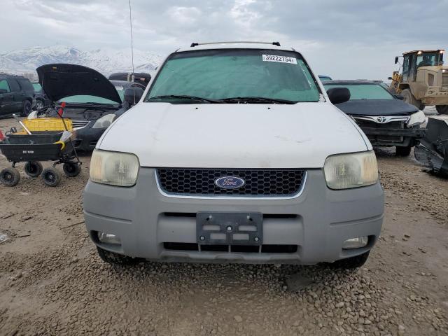 1FMYU04121KB27313 - 2001 FORD ESCAPE XLT WHITE photo 5