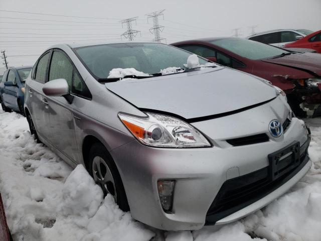 JTDKN3DU9F1887660 - 2015 TOYOTA PRIUS SILVER photo 4