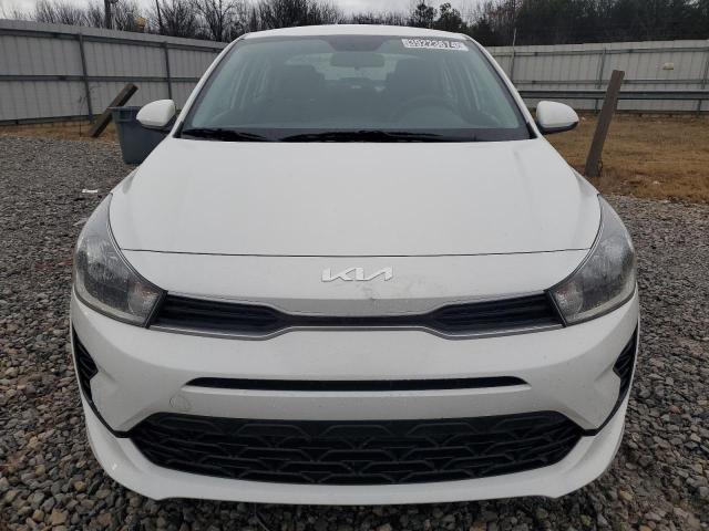 3KPA24AD4NE431835 - 2022 KIA RIO LX WHITE photo 5