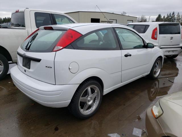 3FAFP31N55R123243 - 2005 FORD FOCUS ZX3 WHITE photo 3