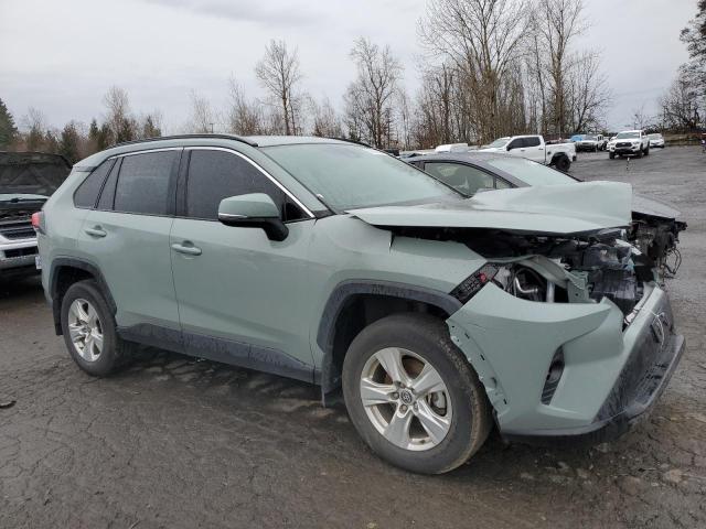 2T3W1RFVXMW173928 - 2021 TOYOTA RAV4 XLE GREEN photo 4