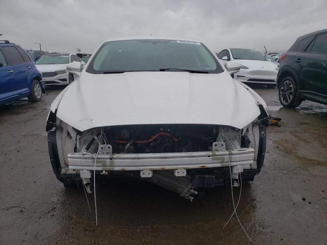 3FA6P0RU6GR157365 - 2016 FORD FUSION TITANIUM HEV WHITE photo 5