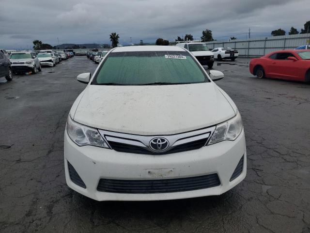 4T1BF1FK5DU204227 - 2013 TOYOTA CAMRY L WHITE photo 5