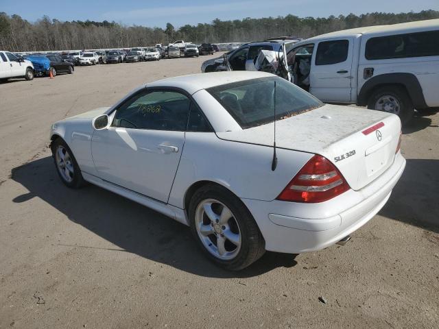 WDBKK65F41F233377 - 2001 MERCEDES-BENZ SLK 320 WHITE photo 2