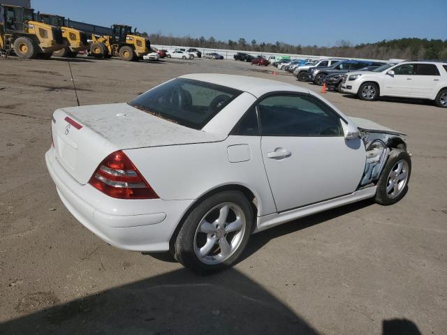 WDBKK65F41F233377 - 2001 MERCEDES-BENZ SLK 320 WHITE photo 3