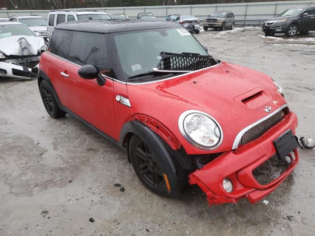 WMWSV3C56BTY16177 - 2011 MINI COOPER S RED photo 4