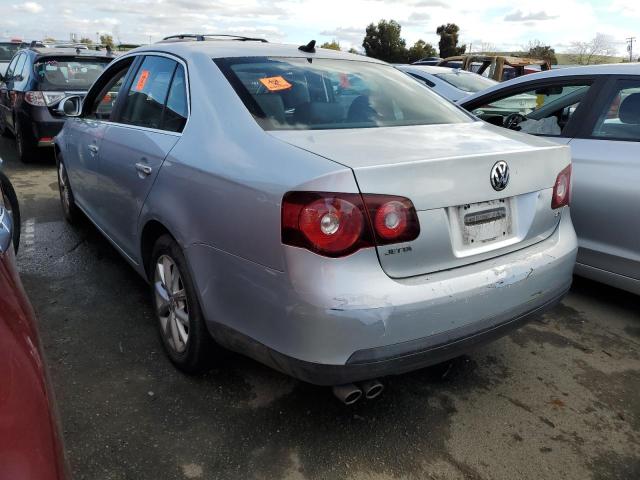 3VWRZ7AJ1AM012862 - 2010 VOLKSWAGEN JETTA SE SILVER photo 2