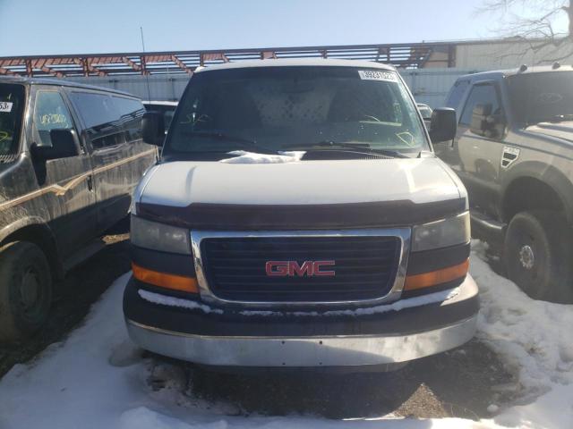 1GTZGFBA4A1146005 - 2010 GMC SAVANA G2500 WHITE photo 5